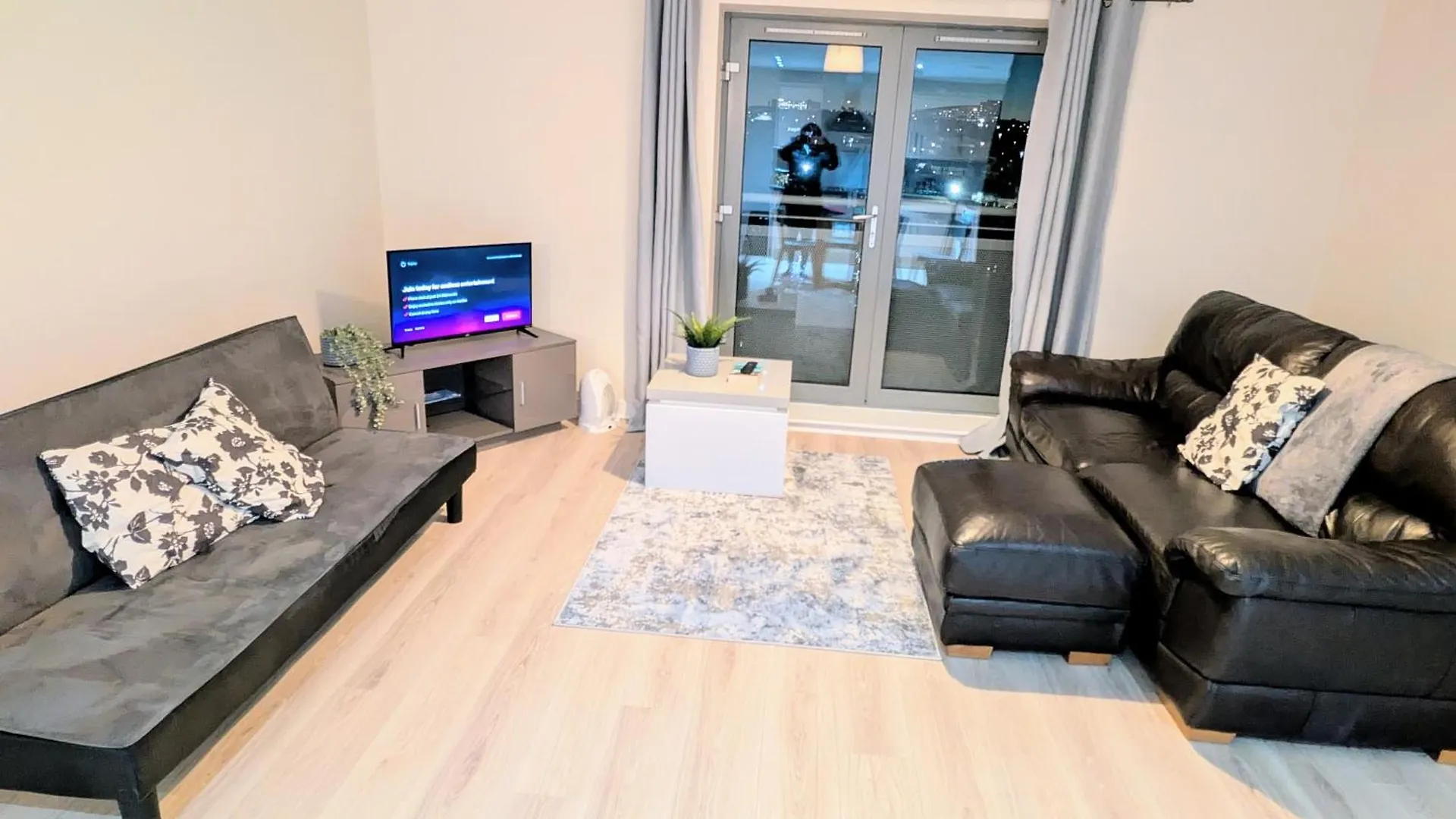 Waterfront Quayside Apartment With Secure Parking & Lift, Ideal For Mobility Users Newcastle upon Tyne Velká Británie