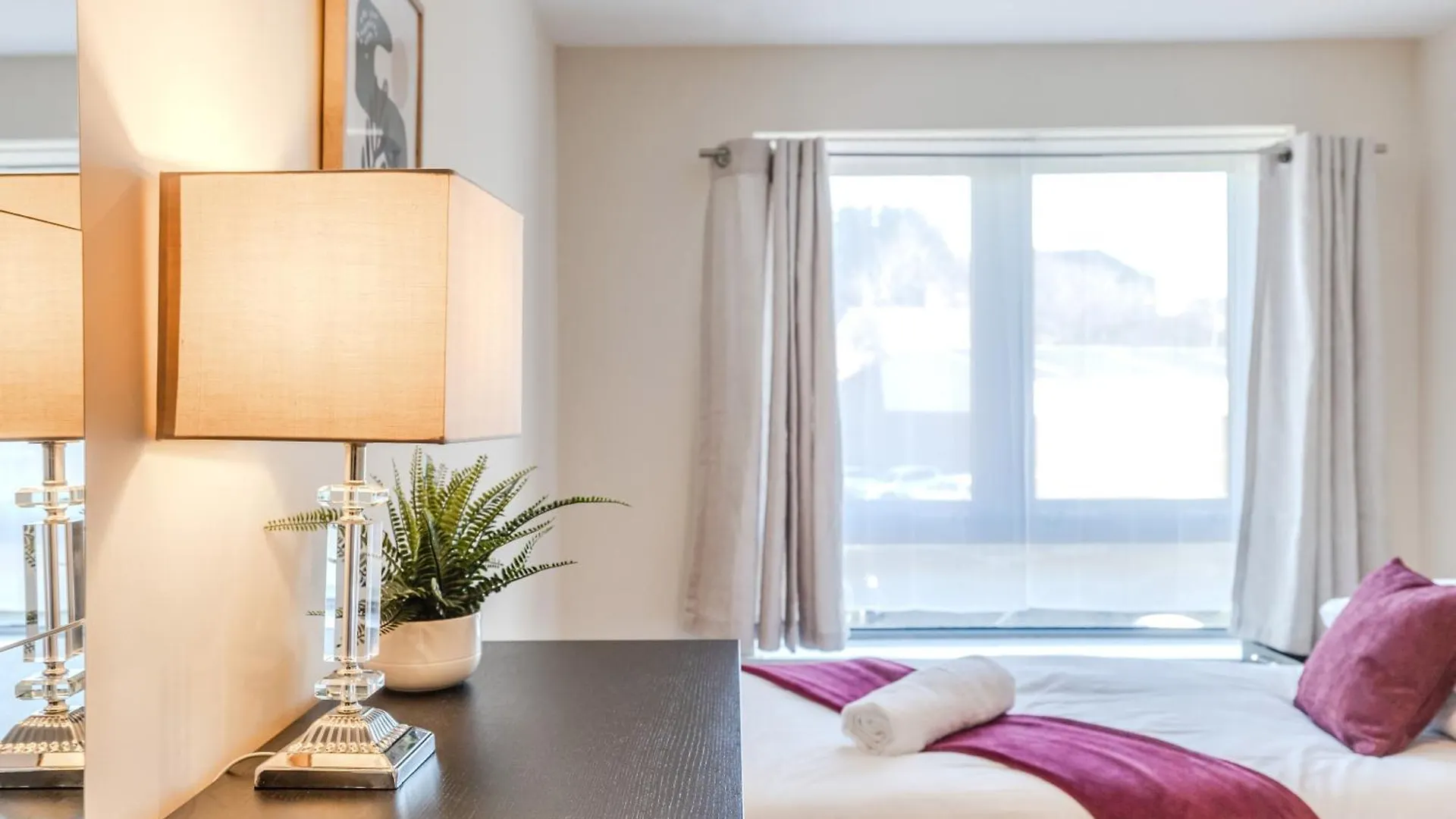 Waterfront Quayside Apartment With Secure Parking & Lift, Ideal For Mobility Users Newcastle upon Tyne